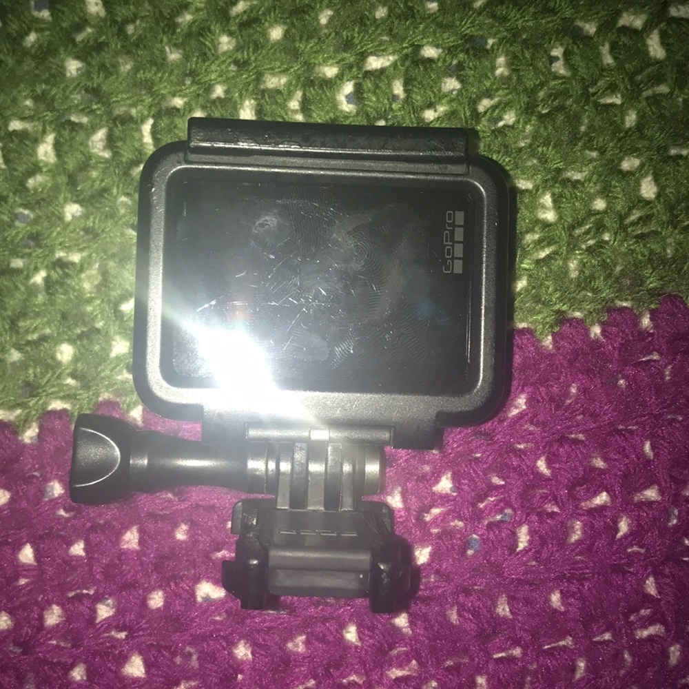 GoPro Hero 5 Black - Picture 2 of 3